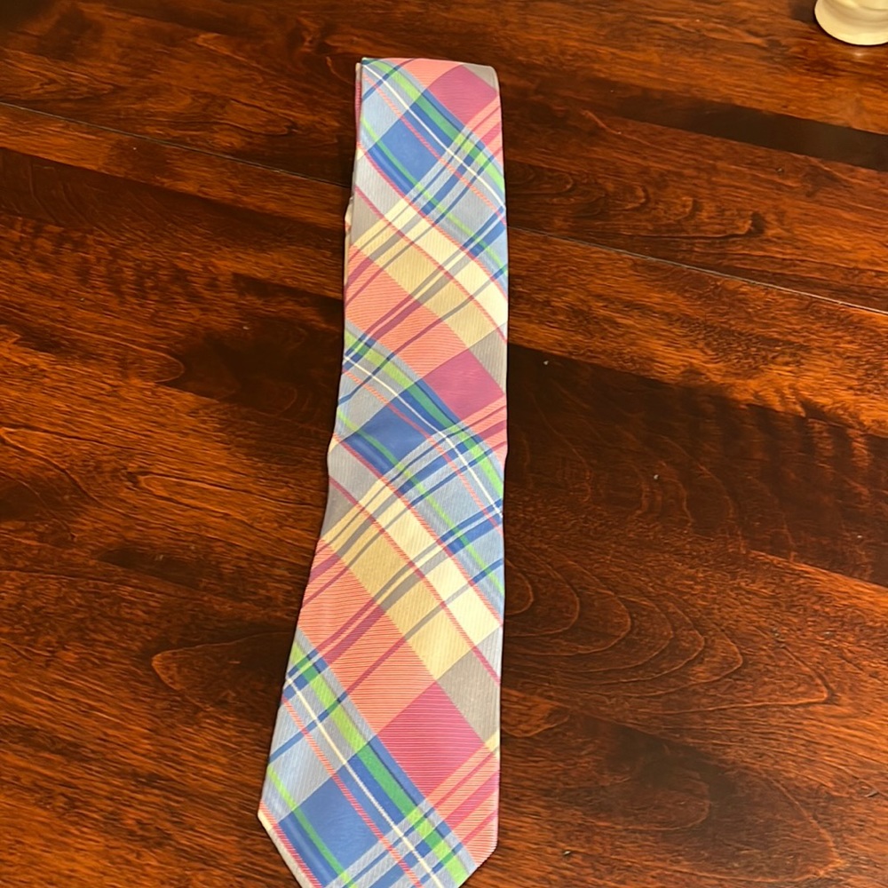 Men’s Nautica tie
